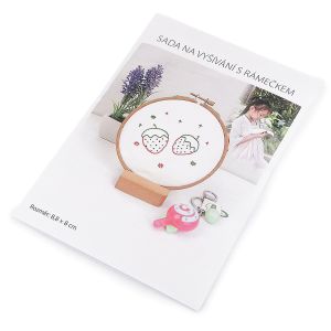 Dětská vyšívací sada s předtištěným motivem 940199/9, jahody (rámeček, předtisk a příze) průměr 11cm